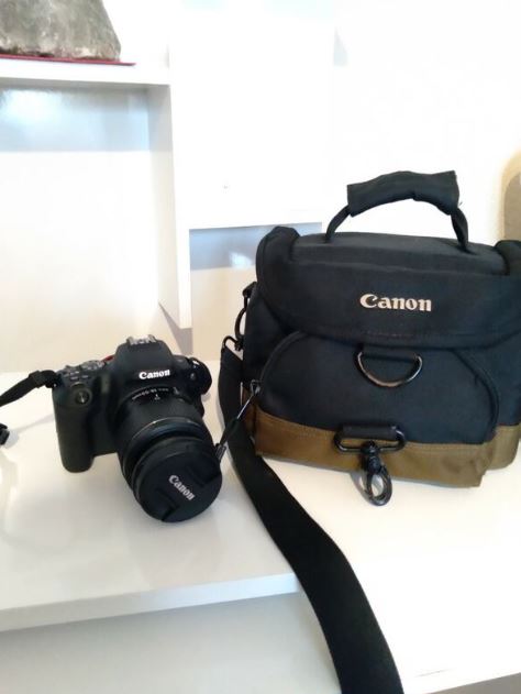 Canon 200D Fotoğraf Makinası Sıfır
